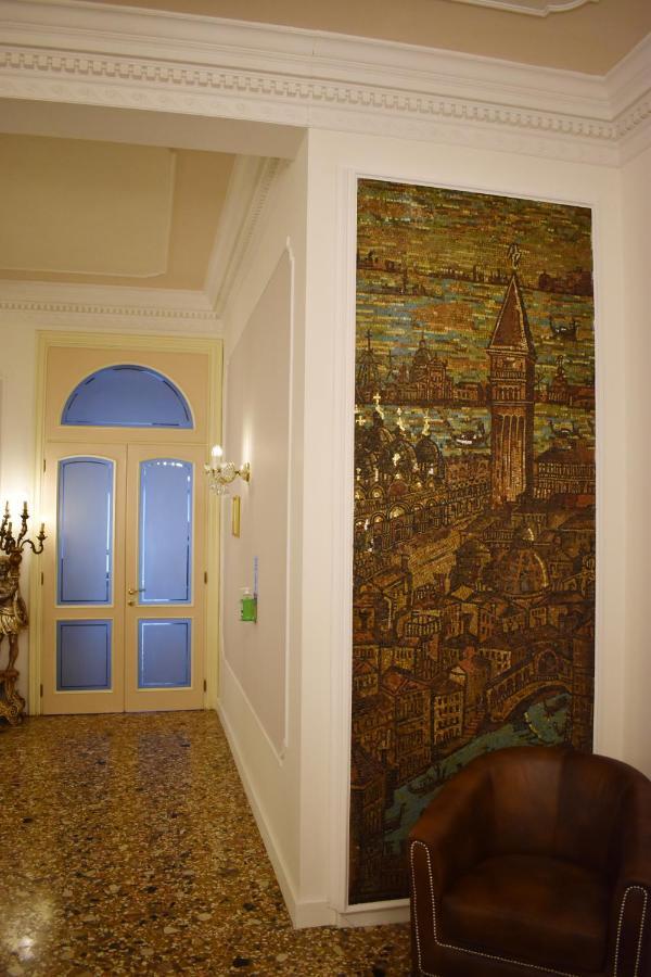 Hotel Edelweiss Lido di Jesolo Kültér fotó